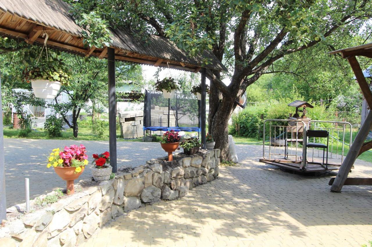 Котедж "Явірник" Tatariv Exterior foto
